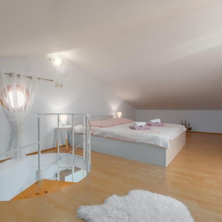 Apartment Leni Near Beach Poreč Kültér fotó
